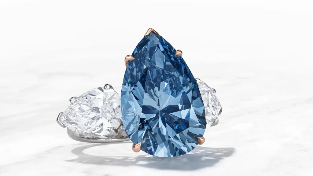 diamant bleu royal mis aux enchères
